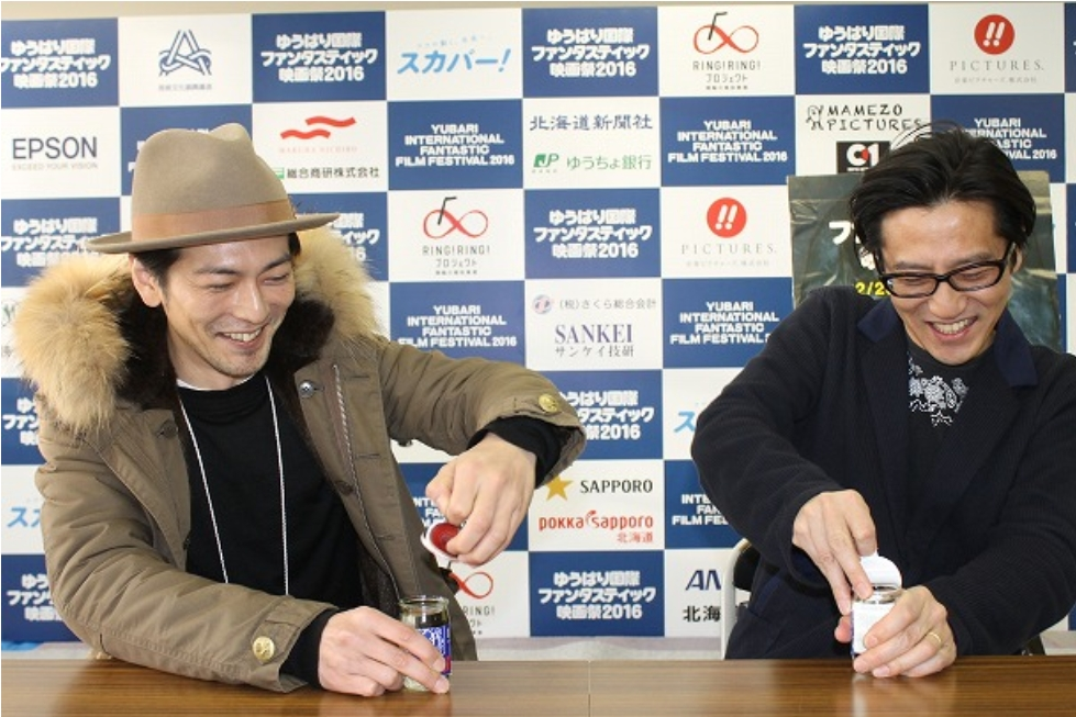 【速報】元ライダー俳優の倉田てつをさん、海外で仮面ライダーイベントを開く模様！\n_1