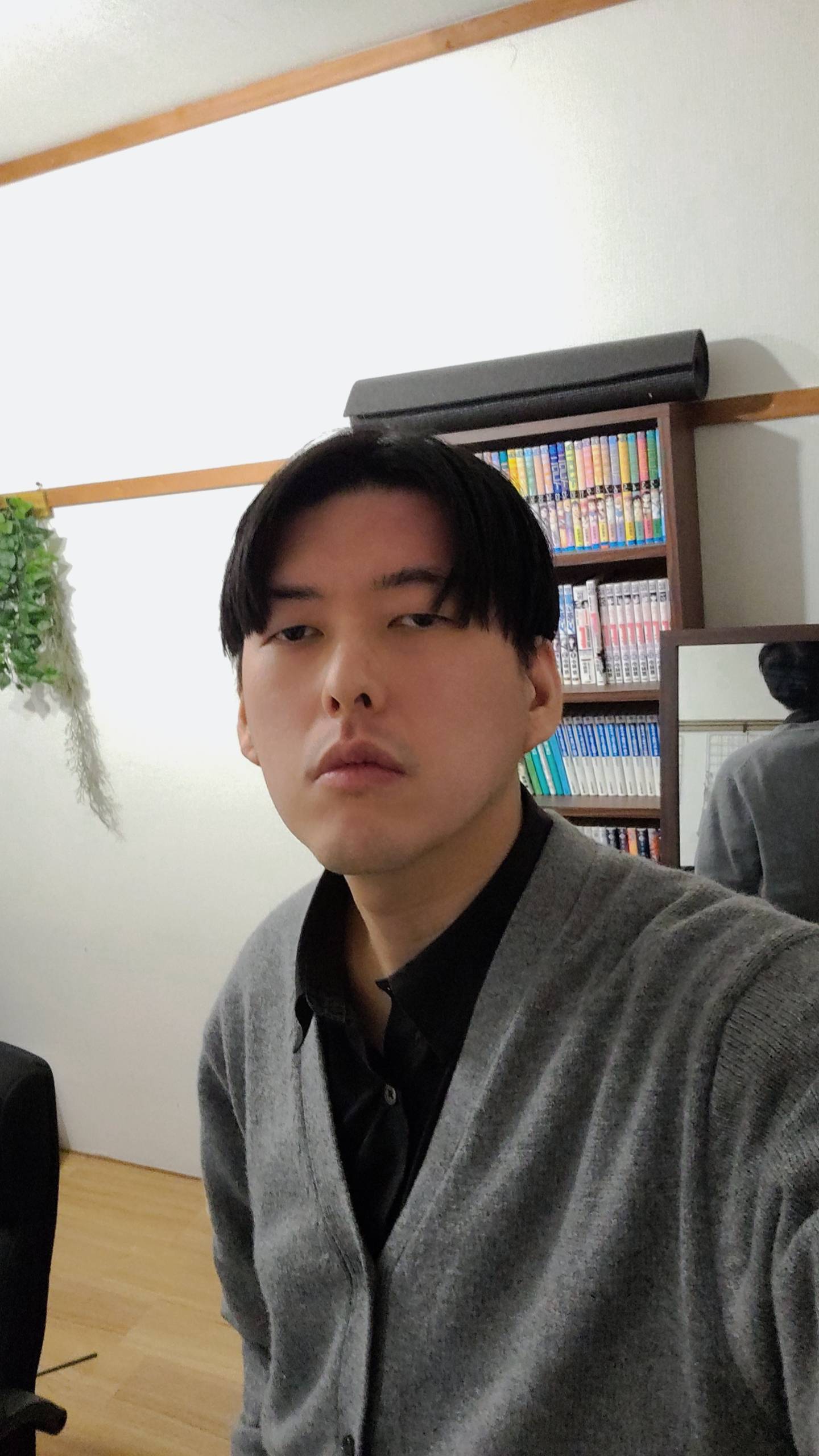 女の子「オシャレしたい男の人はまず眉毛を整えてみよう、印象すごく変わるよ」\n_1