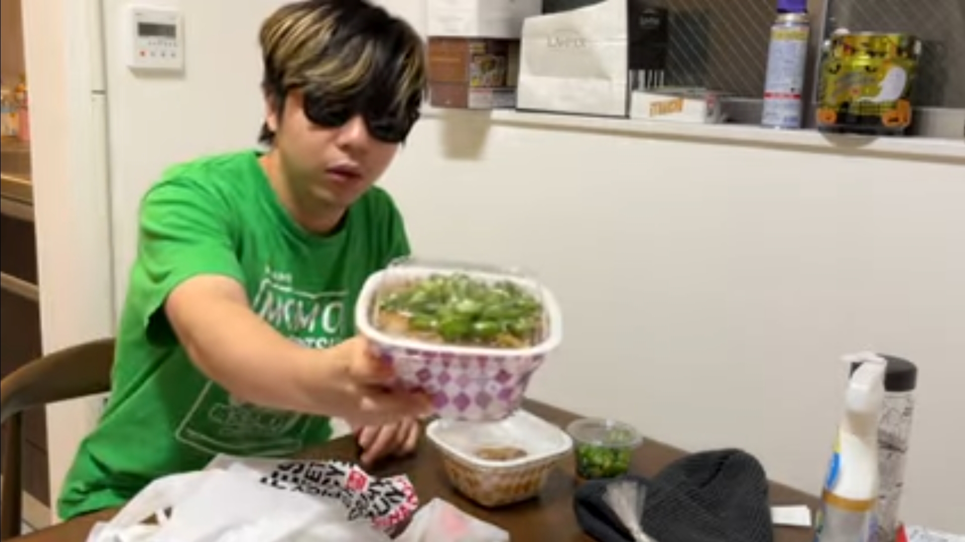 【朗報】もこうが髪染めた結果wuwuwuwuwuwuwuwuwuwuwuwu\n_1