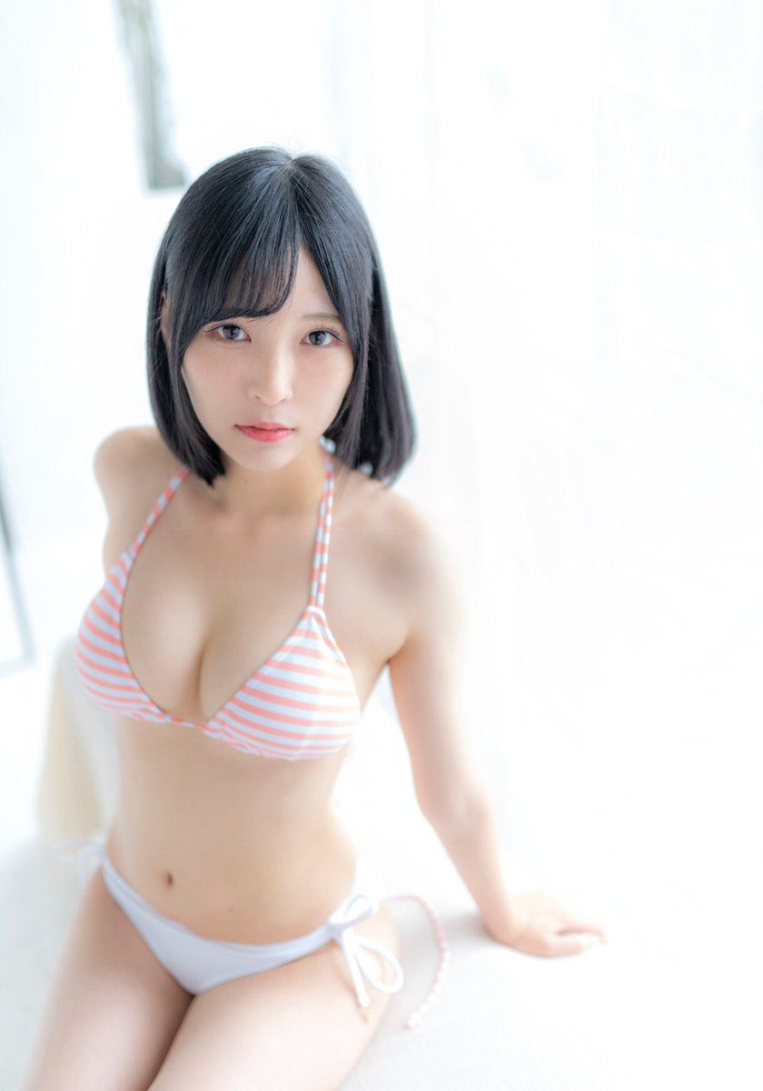 【画像】心霊ドキュメンタリー番組のアシスタントの涼本奈緒ちゃん可愛い上にえちえちな体を持っている\n_1