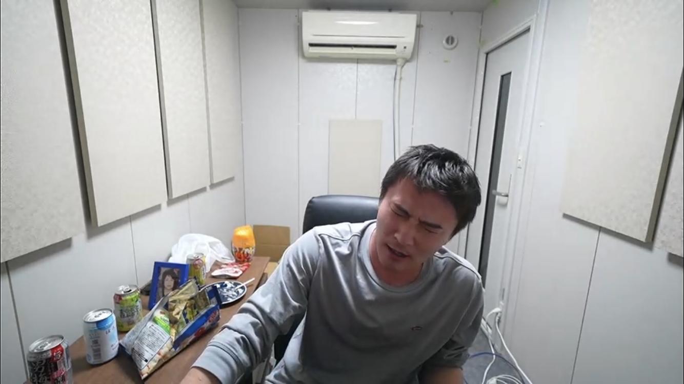 【悲報】もこうさん30歳にして何故か髪を染め始めてしまうＷＷＷＷＷＷＷＷＷＷＷＷＷＷＷＷＷＷ\n_1