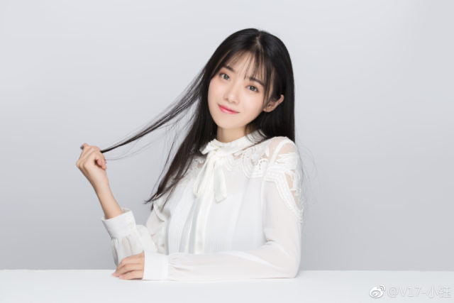 【悲報】プロゲーマー、中国に行ってガチで上玉な彼女を捕まえてしまい嫉妬不可避\n_2