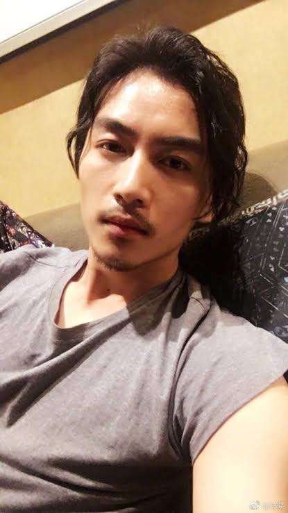 【悲報】JD｢最近の男大学生、だいたいコレ。｣👉\n_1