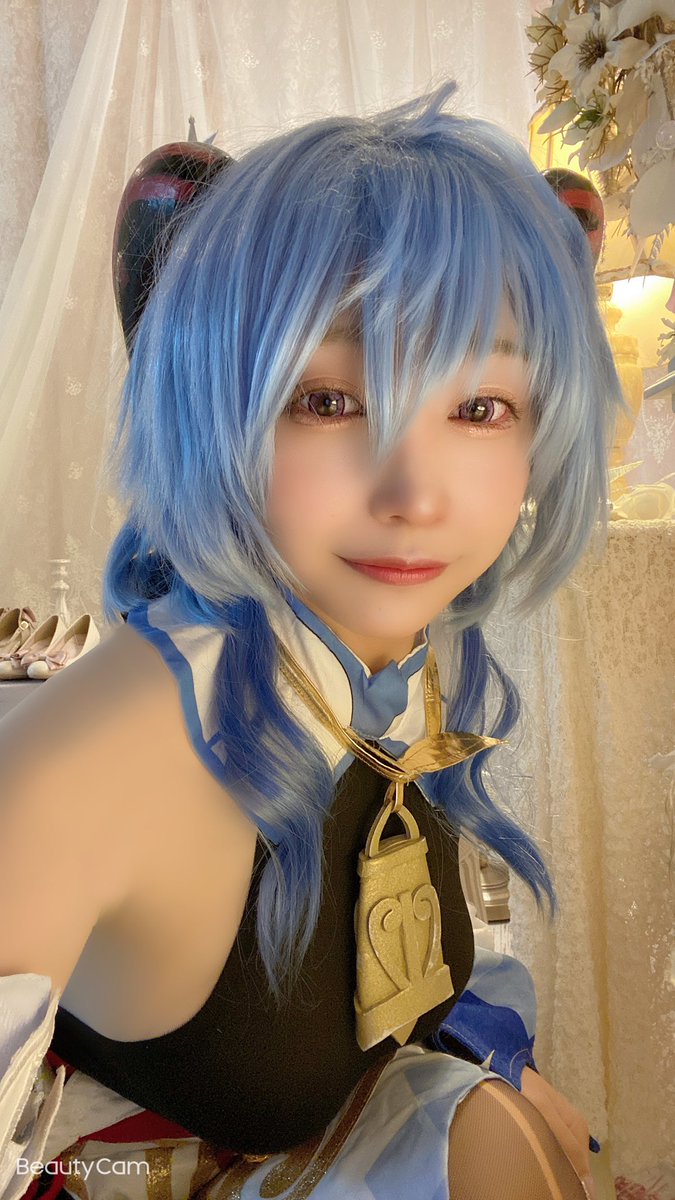 【画像】 コミケ会場の近くで別のコスプレイベントが開かれえちえち写真がツイッターに大量掲載ｗｗｗ\n_3