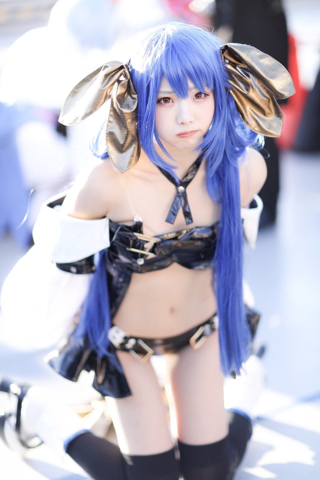 【悲報】えなこ(27歳)、コスプレイヤーなのにエッチな水着グラビアをやらされる\n_3