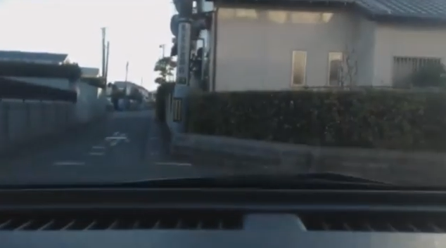 【爆笑】加藤純一さん、車載配信中に一方通行を逆走しパニックにどうしたら良いか解らずそのまま直進\n_2
