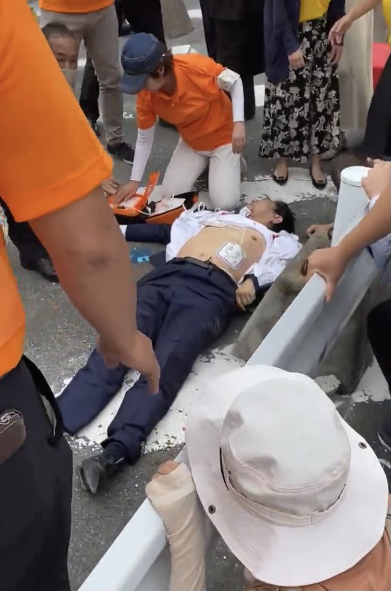 【動画】安倍元首相が41歳弱者男性に銃撃される瞬間の映像がコチラ\n_1