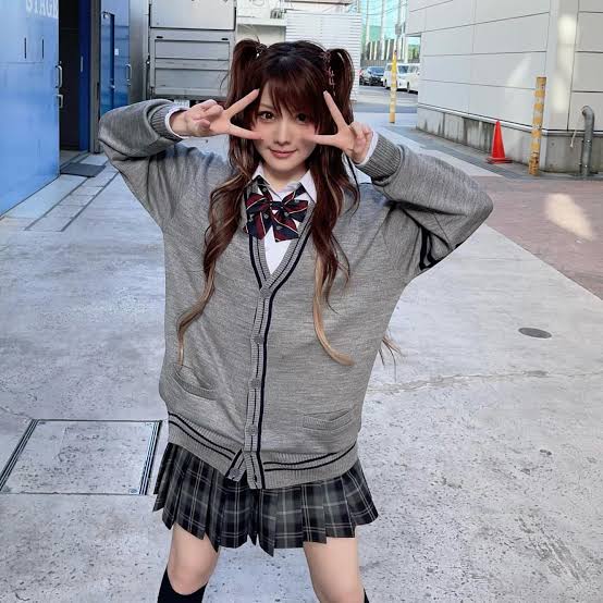 田中れいな(32)「こんなおばさんでいいの…？」\n_4