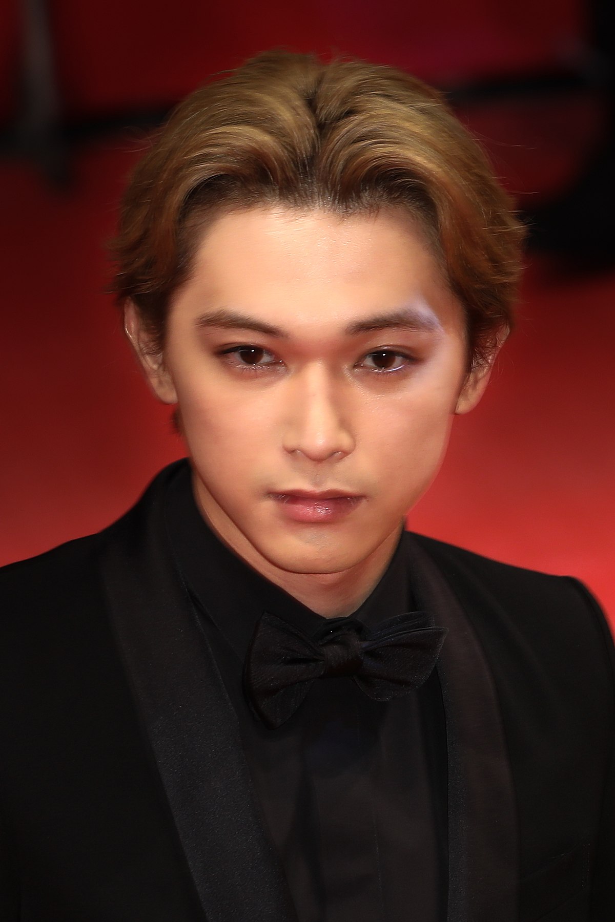 【画像】令和男子、この髪型で溢れまくるWWWWW\n_1
