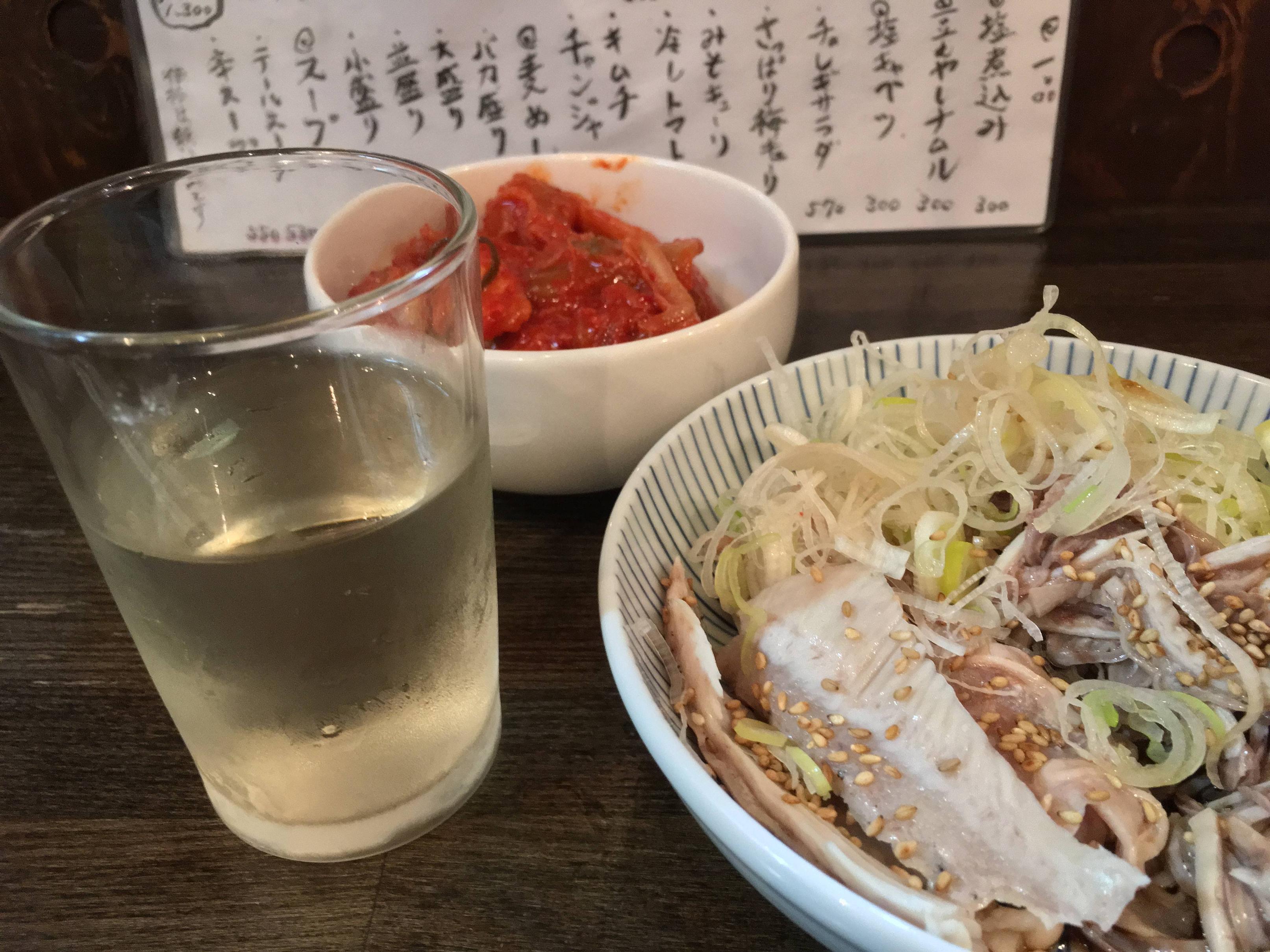 なあ、お前と飲むときはいつも白○屋だな。  [377388547]\n_1