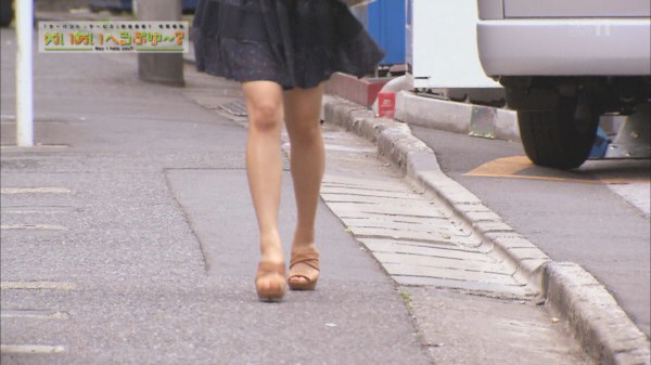 茅野愛衣とかいう声優。才能と運に恵まれ天下を取るも靖国神社を通過しただけで地位を剥奪されてしまう。声優業界の闇  [413038718]\n_2