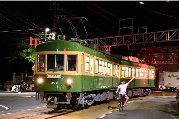 【悲報】撮り鉄さん、ついに日本脱出を決意 \n_1