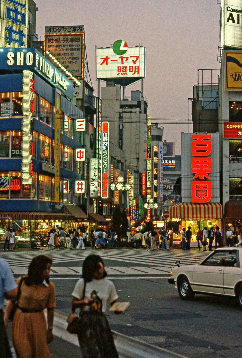 【画像あり】1999年の渋谷の写真が1.4万いいね  [808139444]\n_2