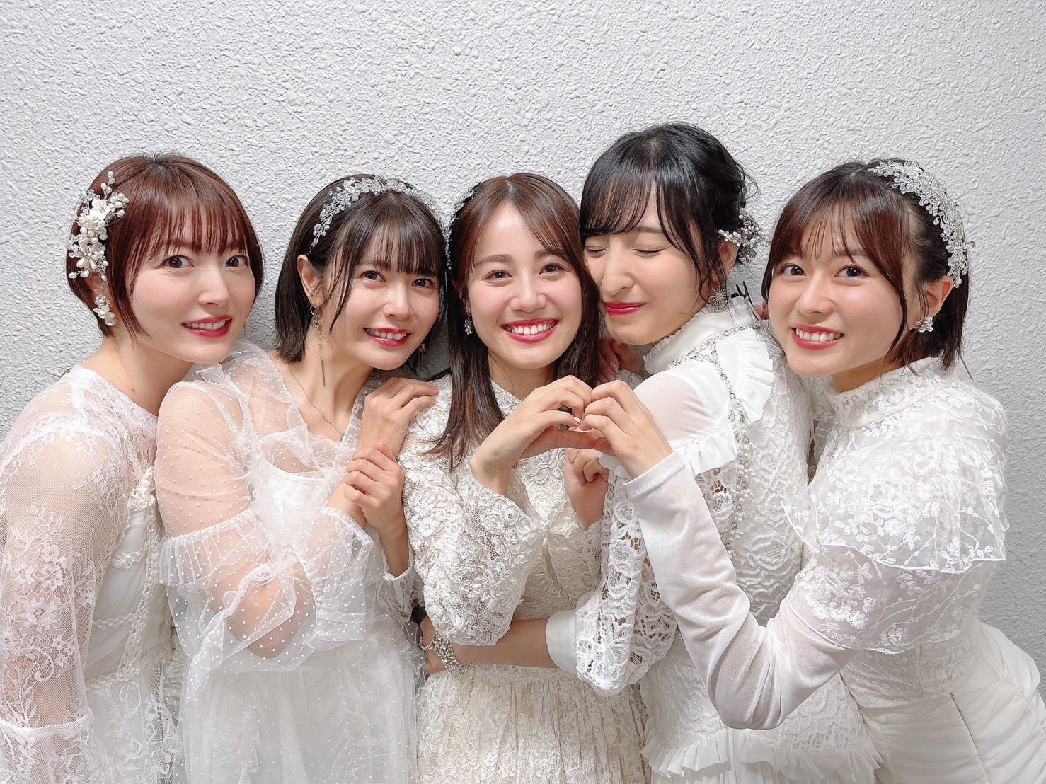 【悲報】アイドル声優の水瀬いのりさん（愛称いのりん）、リアルイベント登場、佐倉綾音さんに「コンガ」を連呼されてしまう…  [765383483]\n_1