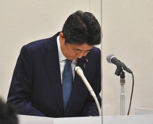 【悲報】推しの子メンゴさん、最終話が叩かれすぎたためかお気持ち表明  [318166181]\n_1