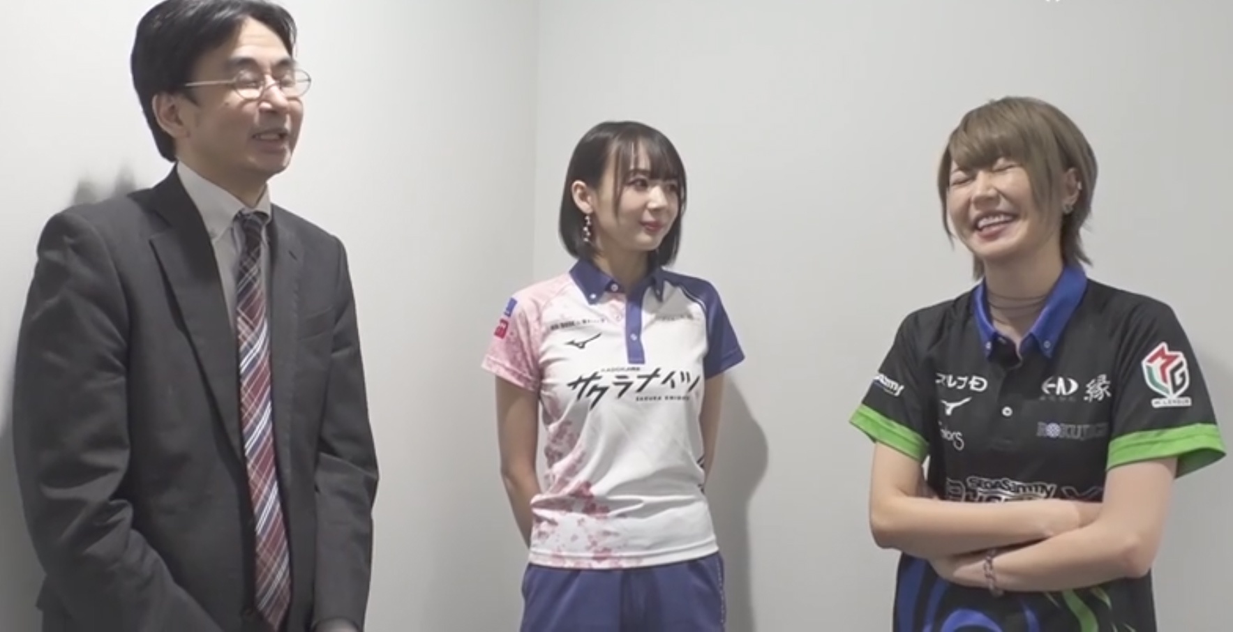 岡田紗佳、Mリーグの楽屋配信でインタビュアーに陰口言ってるのが流れて炎上・謝罪  [481941988]\n_4