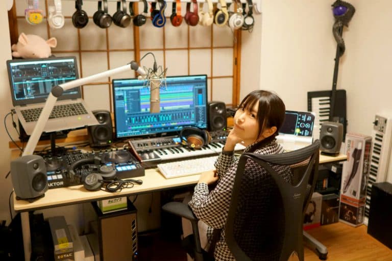 声優の小岩井ことりさん、相変わらず凄い  [668970678]
_39_39