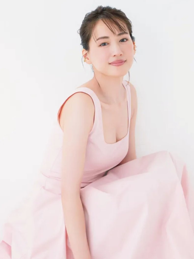 「ルックス◎おっぱい◎性格◎」 吉岡里帆とあと誰かいる？  [498784933]
_135_135