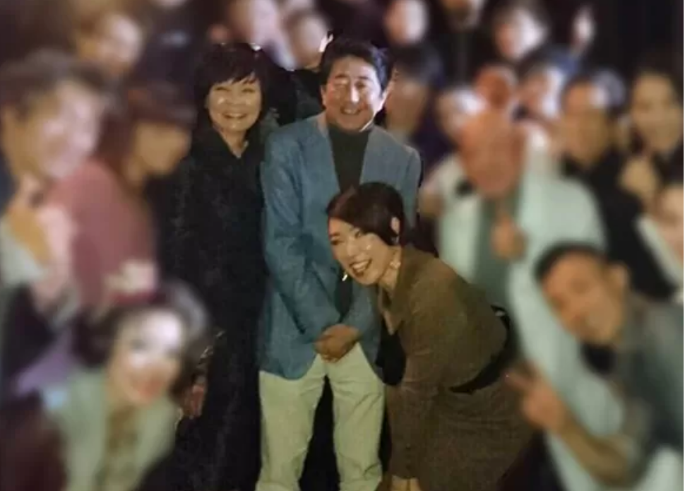 松任谷由実「低学歴や土建業の人が私のライブに来ると質が落ちる」  [961870172]
_25_25