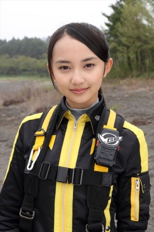 【悲報】ゴーストバスターズで主演をしてた女の子、成長してエッチな格好で登場  [749674962]
_45_45